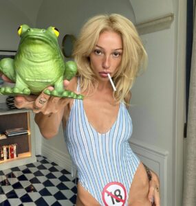 Настя Ивлеева (_agentgirl_)