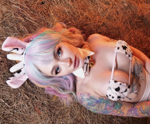 Любовь Речитская (Leah Meow)