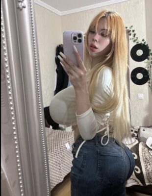 Китти Китт (Kitty Keettt, Mommy Kitty)